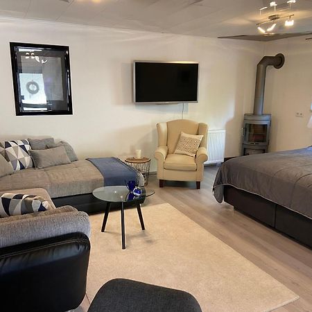 Toms Ferienhuette Apartment Annweiler am Trifels Bagian luar foto